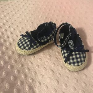 Baby girl crib shoes